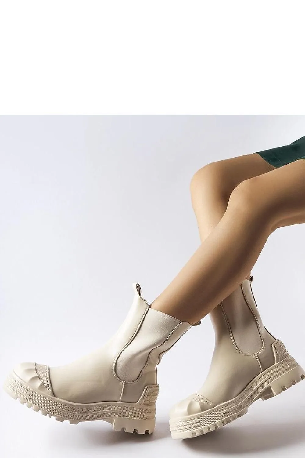 Albanese beige ankle boots